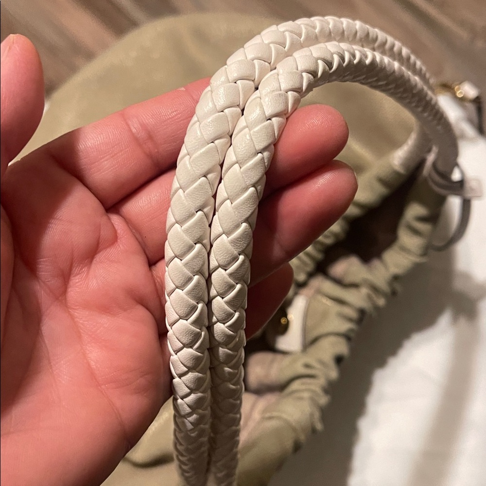 Michael Kors   Hobo Bag with white handle - Picture 13 of 16